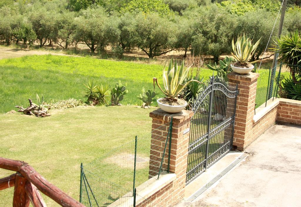 Maison Diamanti Castel di Lama Екстериор снимка